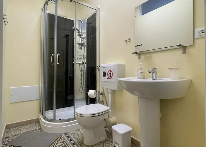 Private Bathroom King Room